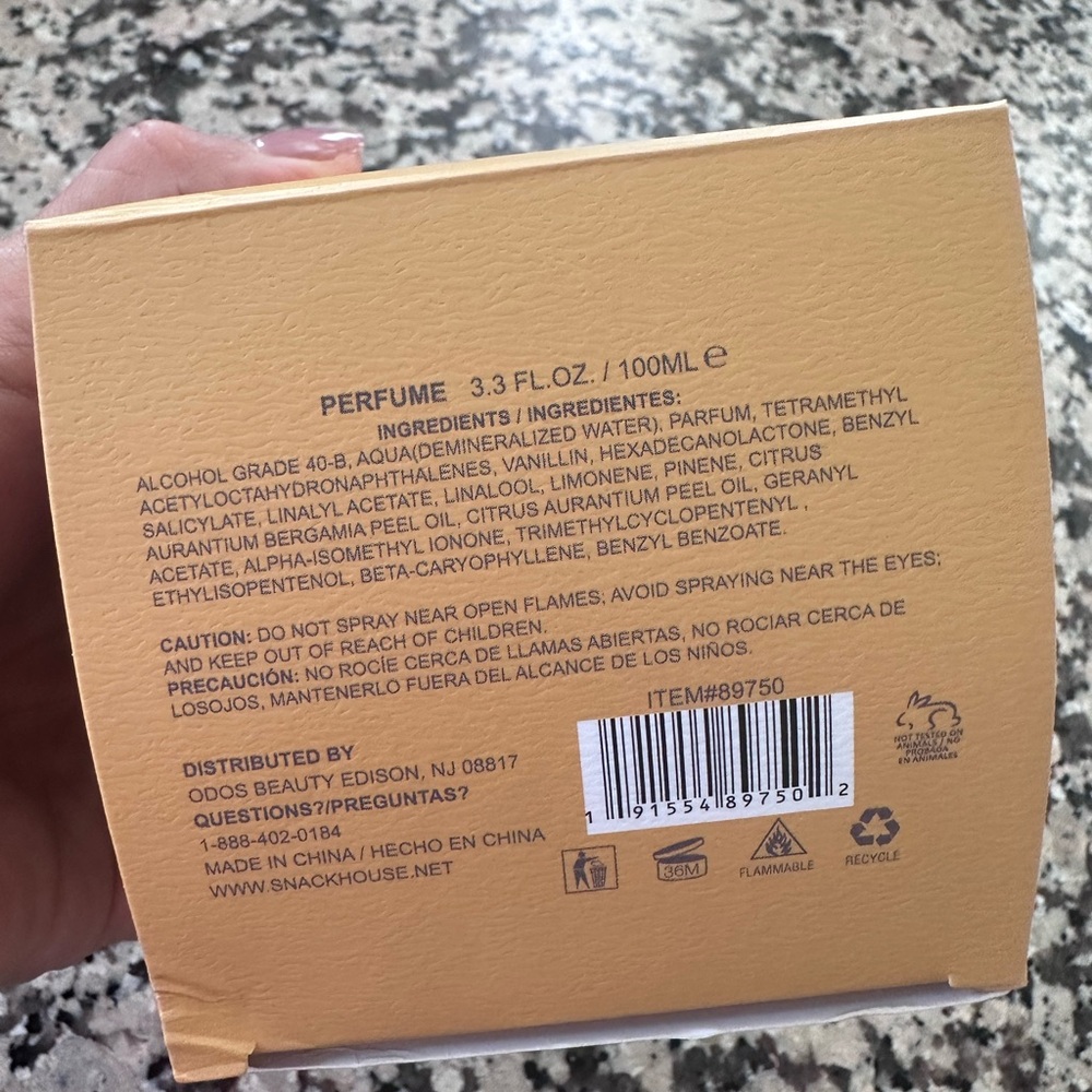 Amber Vanilla Eau de Parfum by - Picture 2 of 5